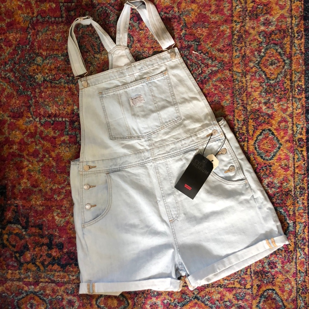 NWT Levi’s Shortalls